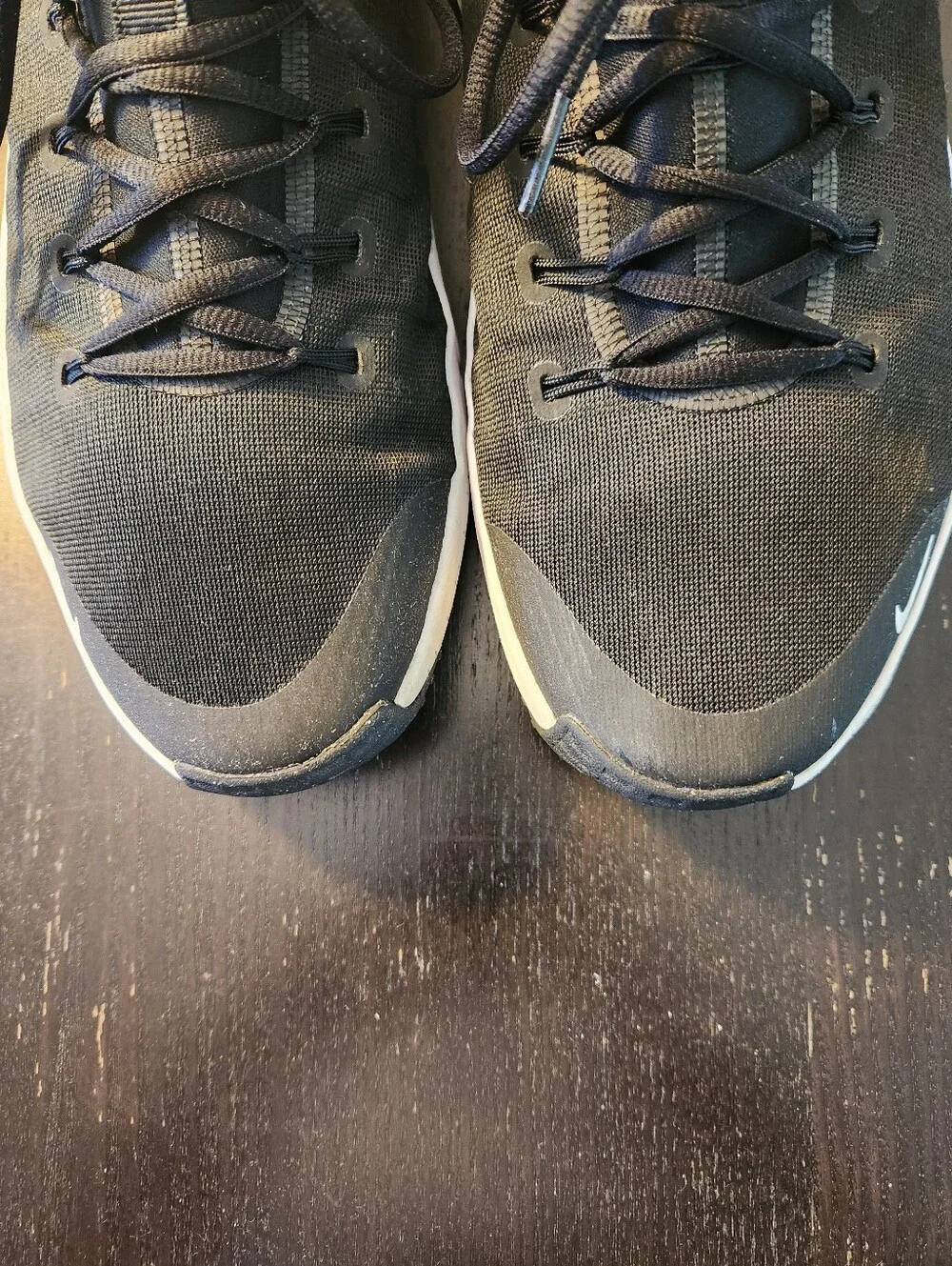 Nike Men’s Black and White Free Metcon